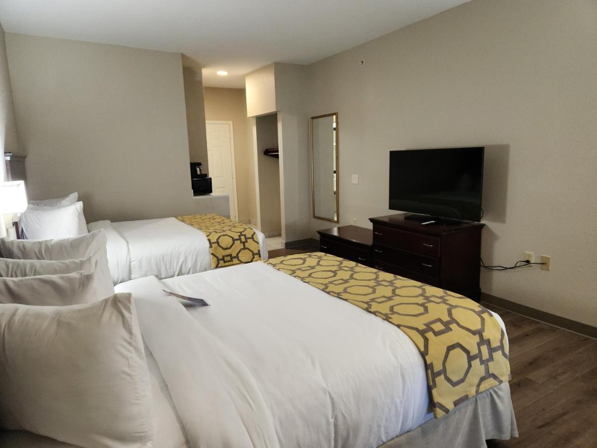 Baymont By Wyndham Houston Brookhollow Exterior photo